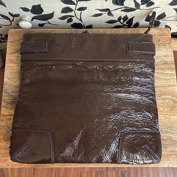 COPY - 🤎Vintage leather Club Monaco Clutch - Picture 4 of 9